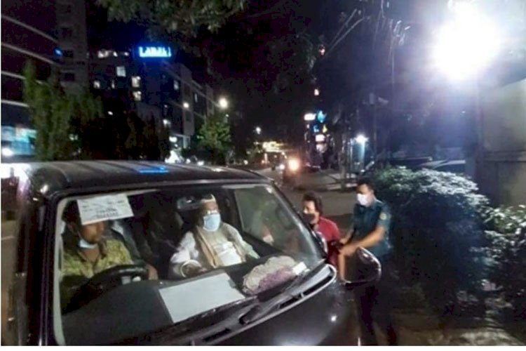 স্বরাষ্ট্রমন্ত্রীর বাসায় বাবুনগরী>
</div>
</div>
<div class=