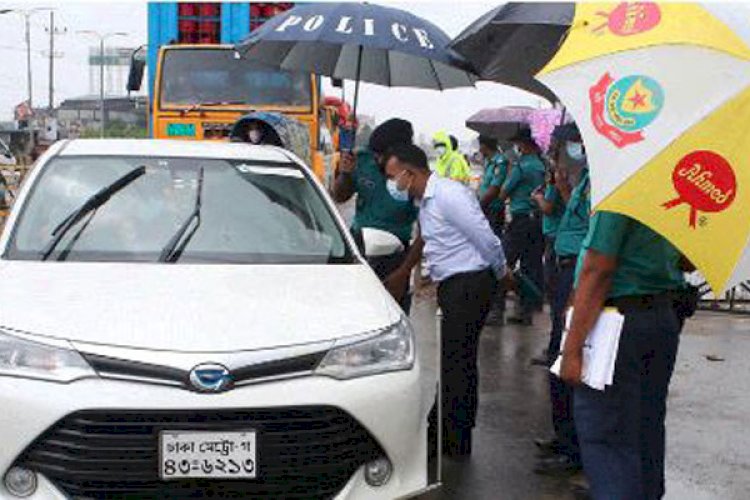 লকডাউনের দ্বিতীয় দিন, ঢাকায় গ্রেপ্তার ৩৮৩>
</div>
</div>
<div class=