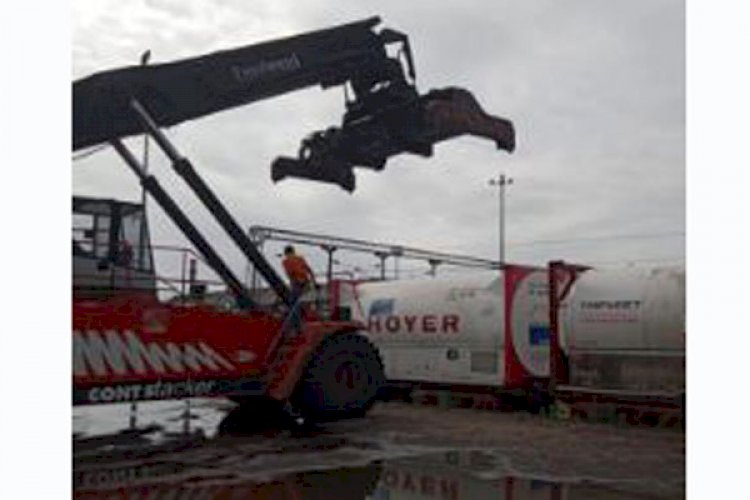 ভারত থেকে এলো আরও ২০০ মেট্রিক টন অক্সিজেন