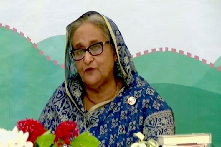 কর্মকর্তা-কর্মচারীরা অনিয়ম করলে ক্ষমা নেই : প্রধানমন্ত্রী