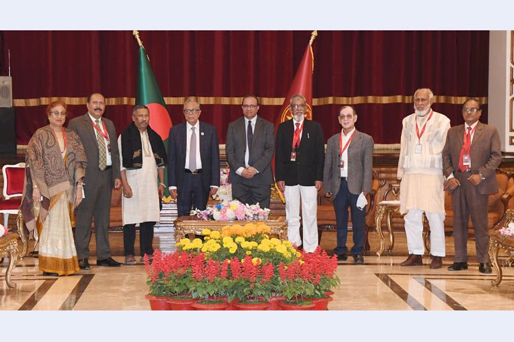 রাষ্ট্রপতির সঙ্গে সংলাপে ইসি গঠনে যুগোপযোগী আইন প্রণয়নসহ কয়েকটি প্রস্তাব গণফোরামের>
</div>
</div>
<div class=