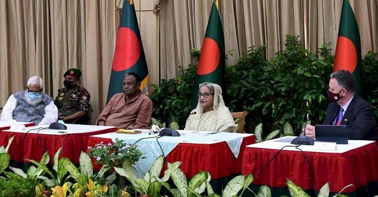 যুক্তরাষ্ট্রের ব্যবসায়ীদের বাংলাদেশে বিনিয়োগের আহ্বান প্রধানমন্ত্রীর>
</div>
</div>
<div class=