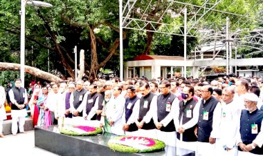 ছয় দফা দিবসে বঙ্গবন্ধুর প্রতি শ্রদ্ধা