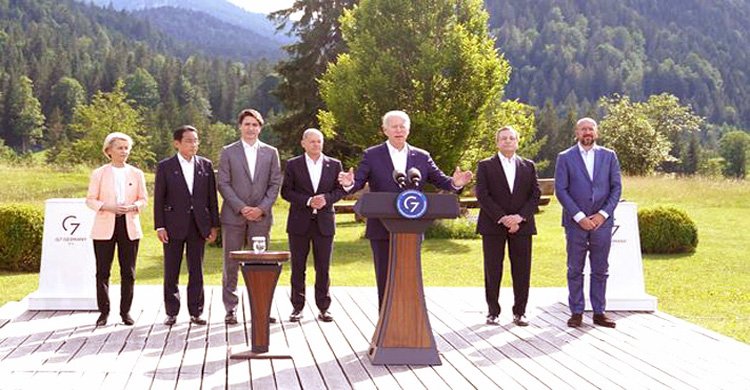 রাশিয়ার বিরুদ্ধে ঐক্যবদ্ধ লড়াইয়ের ঘোষণা জি-সেভেন নেতাদের