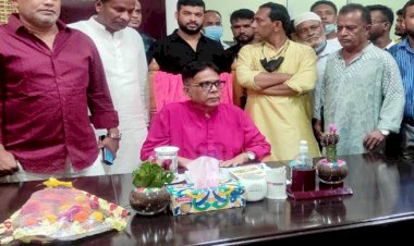 চেয়ারে বসেই সাক্কুর দুর্নীতির শ্বেতপত্র প্রকাশের ঘোষণা রিফাতের