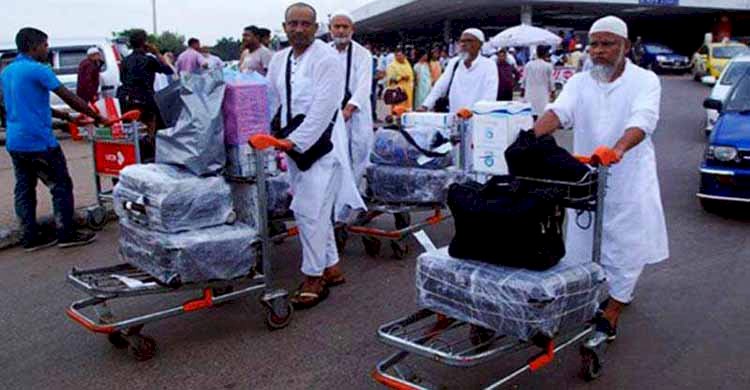 হজের ফিরতি ফ্লাইট বৃহস্পতিবার থেকে শুরু