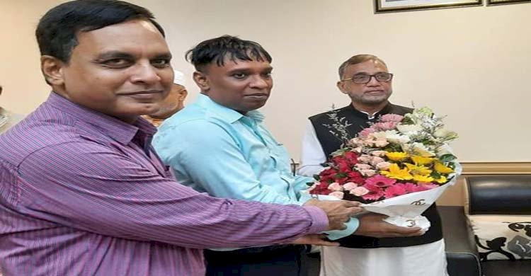 পরিবেশ, বন ও জলবায়ু পরিবর্তন মন্ত্রনালয়ের মন্ত্রী’র ২ দিনের সরকারি সফরে চট্টগ্রাম>
</div>
</div>
<div class=