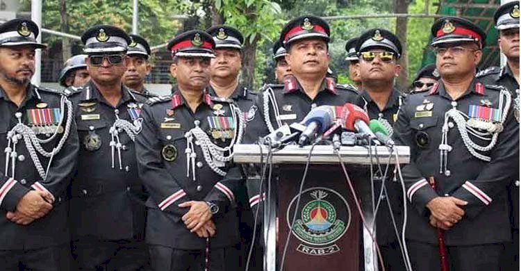 র‌্যাব সংস্কারের কোনো প্রশ্নই দেখি না: নতুন ডিজি খুরশীদ>
</div>
</div>
<div class=