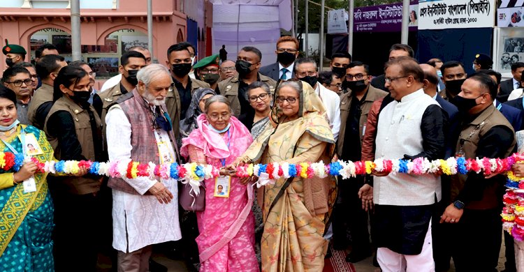 অমর একুশে বইমেলা উদ্বোধন করলেন প্রধানমন্ত্রী