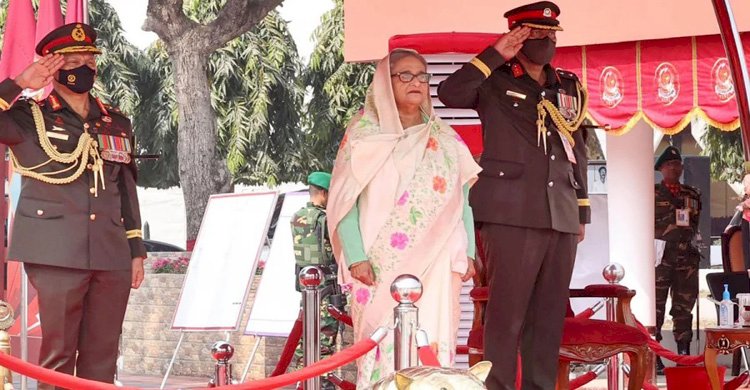 আমরা কারো সঙ্গে যুদ্ধ চাই না: প্রধানমন্ত্রী>
</div>
</div>
<div class=