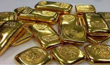 বিমানের টয়লেটে ৪০ স্বর্ণের বার