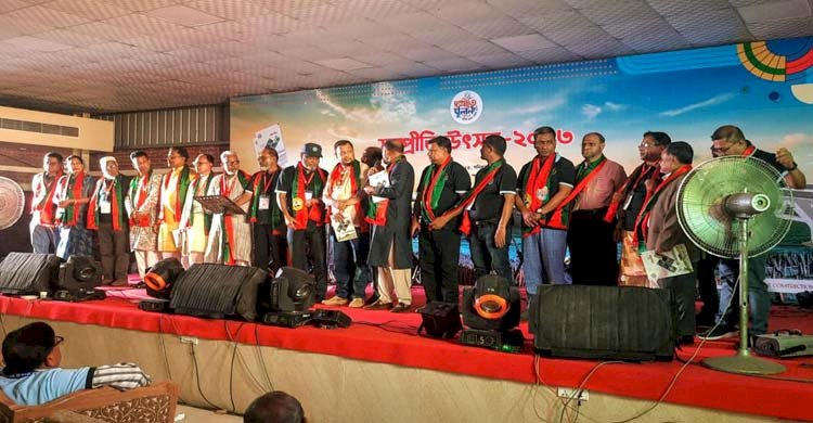 ঢাকাস্থ খুলনা জেলা সমিতি’র মিলন মেলা অনুষ্ঠিত>
</div>
</div>
<div class=