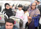 শেখ হাসিনার মমতা দেখে অভিভূত বিমানের যাত্রীরা