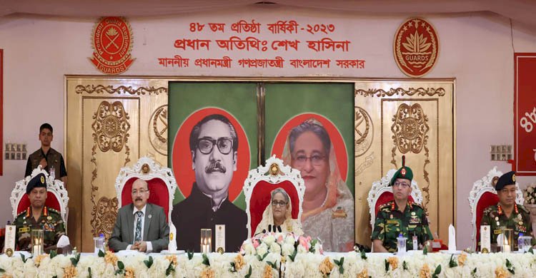 সশস্ত্র বাহিনীর প্রশংসা করে যা বললেন প্রধানমন্ত্রী