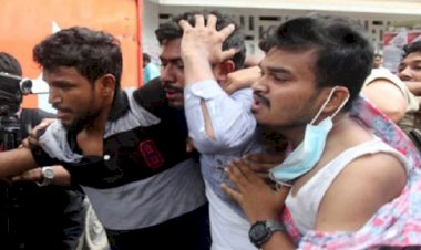 ঢাবিতে নুরদের ওপর ছাত্রলীগের হামলা