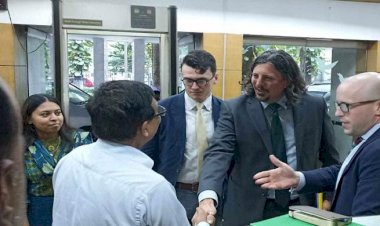 দুদক সচিবের সঙ্গে বৈঠকে যুক্তরাষ্ট্রের দুর্নীতিবিষয়ক কর্মকর্তা