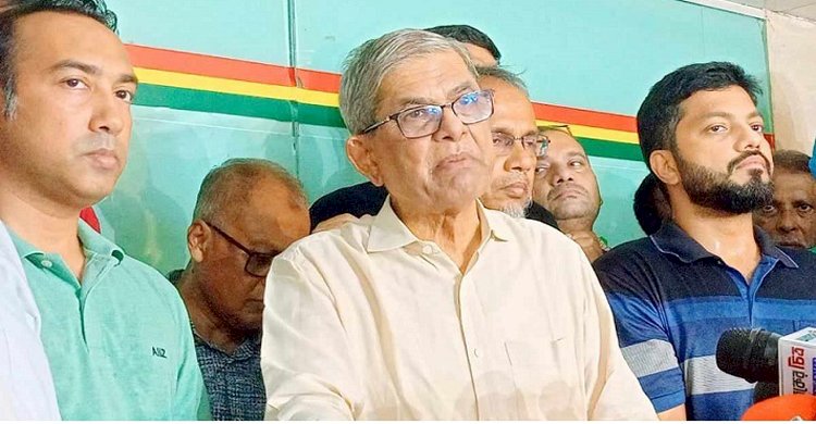 সরকার পতনের আন্দোলন থেকে দৃষ্টি ফেরাতেই ইউনূস ইস্যু: ফখরুল>
</div>
</div>
<div class=