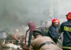 কাকরাইলে এস এ পরিবহনে আগুন