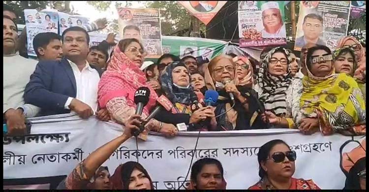 সরকারের পতন পর্যন্ত রাজপথে থাকব: সেলিমা রহমান