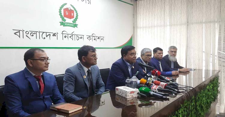 ভোটের দিন ইন্টারনেট-মোবাইল নেটওয়ার্ক পুরোদমে সচল থাকবে : ইসি সচিব