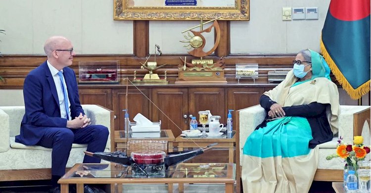 প্রধানমন্ত্রীর সঙ্গে ইইউ রাষ্ট্রদূতের সাক্ষাৎ