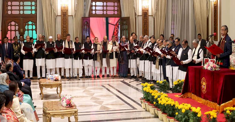 নতুন মন্ত্রীসভা কে কোন মন্ত্রণালয়ের দায়িত্ব পেলেন