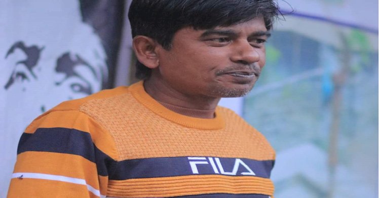 ভান্ডারিয়ায় সন্ত্রাসী সুমন’র হাত থেকে বাঁচতে পালিয়ে বেড়াচ্ছে জিয়াসহ তার পরিবার