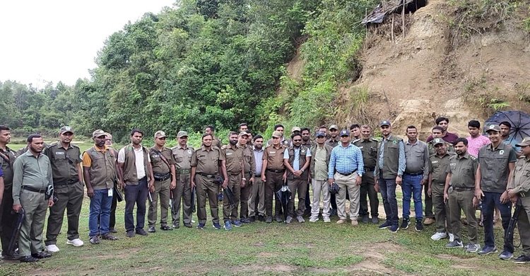 অবশেষে বারবাকিয়া রেঞ্জের জব্দকৃত বালু সংক্রান্ত বিষয়টি আদালতের নির্দেশে নিস্পত্তি
