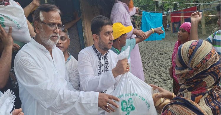 শহীদ ছাত্রজনতার স্বপ্ন বাস্তবে রূপ দিতে হবে- সালাম>
</div>
</div>
<div class=