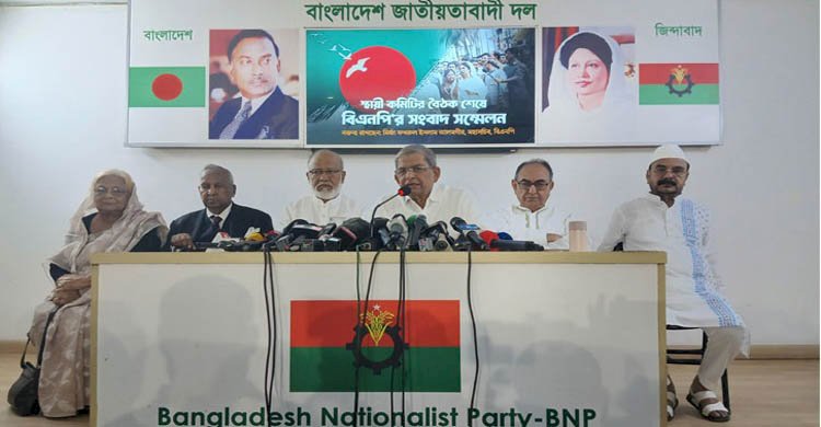 তারেক রহমান যেকোনো সময় দেশে ফিরবেন: ফখরুল