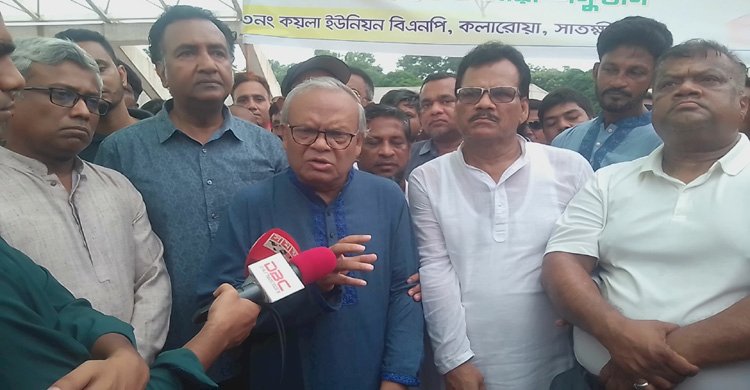 গডফাদার ও টাকা পাচারকারীদের জননী শেখ হাসিনা : রিজভী>
</div>
</div>
<div class=