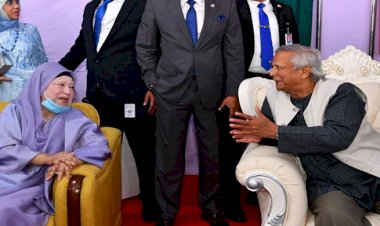 সেনাকুঞ্জে সশস্ত্র বাহিনী দিবসের অনুষ্ঠানে যোগ দিয়েছেন খালেদা জিয়া