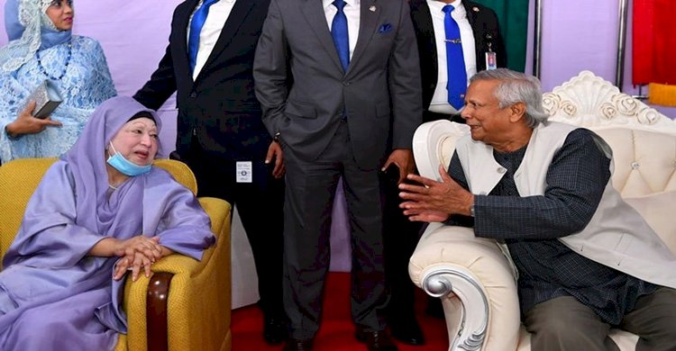 সেনাকুঞ্জে সশস্ত্র বাহিনী দিবসের অনুষ্ঠানে যোগ দিয়েছেন খালেদা জিয়া>
</div>
</div>
<div class=