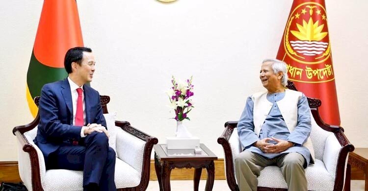 পাচার হওয়া অর্থ ফেরত আনতে সিঙ্গাপুরের সহযোগিতা চাইলেন ড. ইউনূস