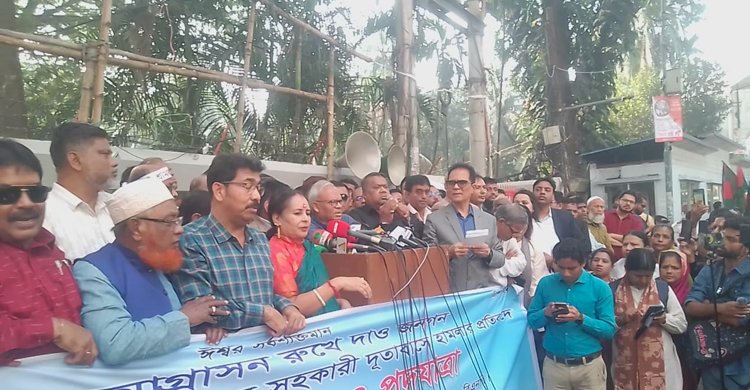 মমতা ব্যানার্জি গভীর কট্টরপন্থী  হিন্দুত্ববাদ : রিজভী