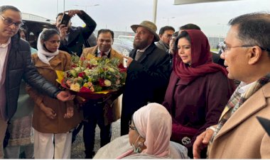 লন্ডনে পৌঁছেছেন খালেদা জিয়া