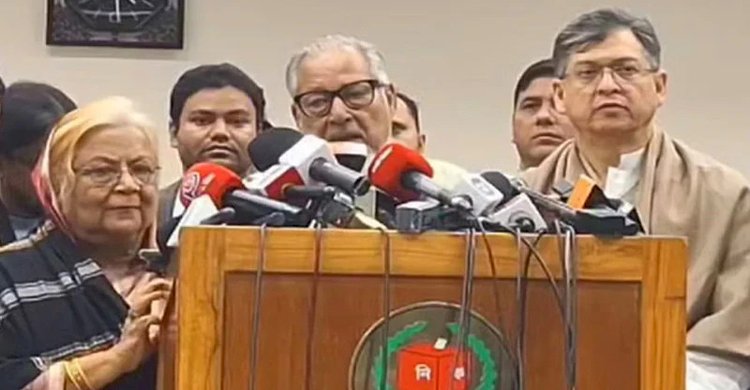 নির্বাচন কমিশনারদের সাথে বিএনপি প্রতিনিধি দলের বৈঠক 