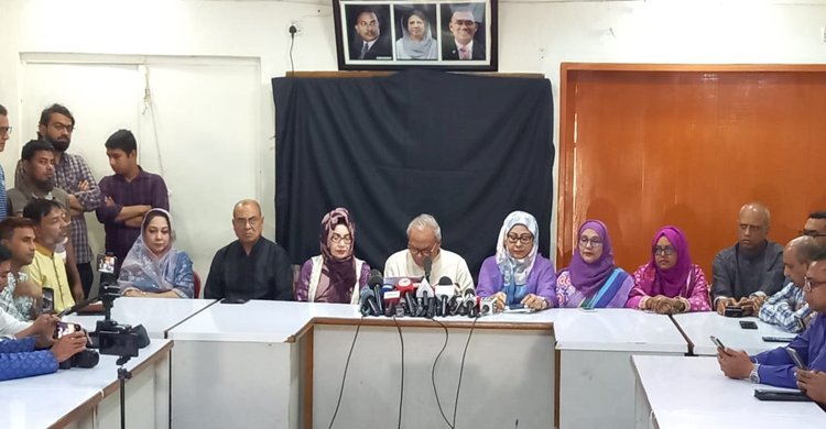 বর্তমানে দেশের নারীরা নিরাপত্তাহীনতায় ভুগছেন: রিজভী>
</div>
</div>
<div class=