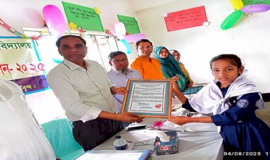 আগ্রাবাদ ফরেস্ট কলোনী বালিকা উচ্চ বিদ্যালয়ের এসএসসি শিক্ষার্থীদের বিদায় ও শিক্ষা উপকরণ বিতরণ 