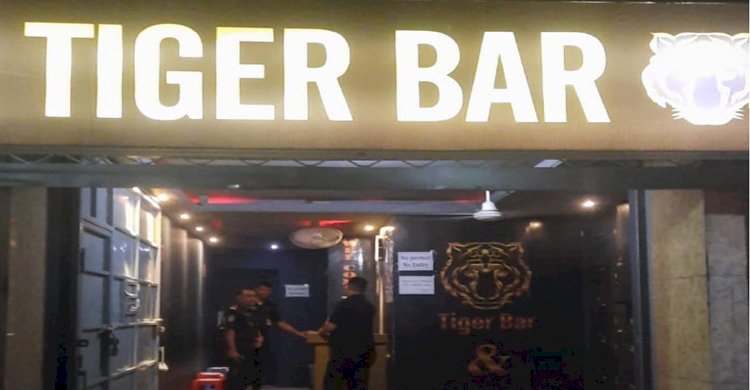 বৈধ বারে নারকোটিক্সের প্রতিনিধি ছাড়া র‍্যাবের অভিযান নিয়ে নানা প্রশ্ন!