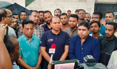 শহীদ জিয়াউর রহমান-এর মাজারে ‘আমারা বিএনপি পরিবার’-এর শ্রদ্ধা