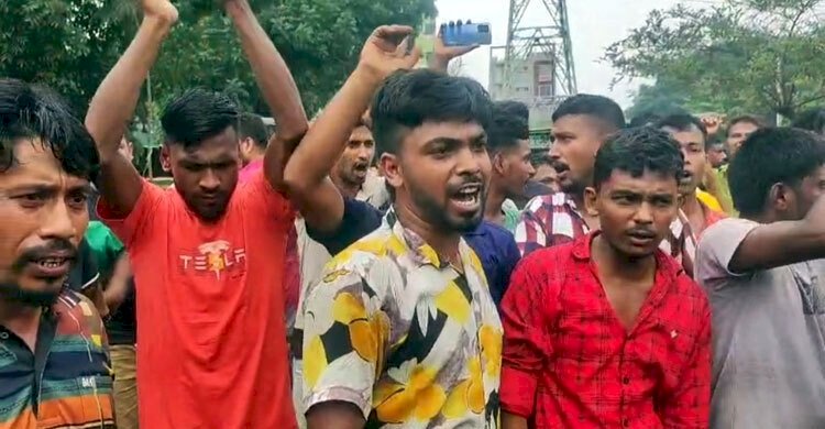 ভৈরবে অটোরিকশা চালকদের সড়ক অবরোধ, দুর্ভোগে যাত্রীরা