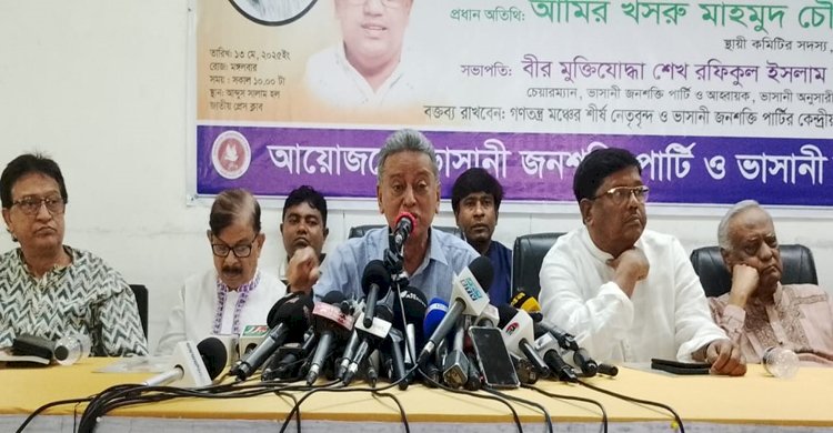 অনেককেই দেখিনি, এখন গর্ত থেকে বেরিয়ে সংস্কারের তালিম দিচ্ছে : আমীর খসরু 
