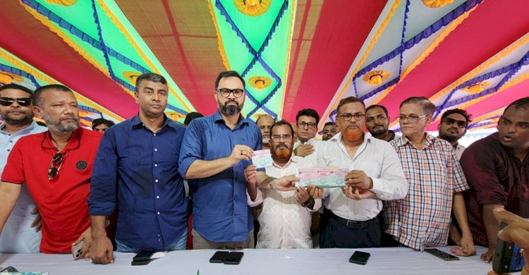 ১৭ বছরের আওয়ামী জুলুম ভুলে গেলে চলবে না : আমিনুল হক