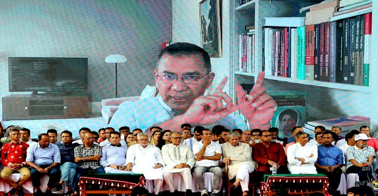 নতুন ভোটারের কাছে ‘ধানের শীষের জন্য ভোট চাইতে’ ছাত্র দলের  প্রতি আহ্বান তারেক রহমানের >
</div>
</div>
<div class=