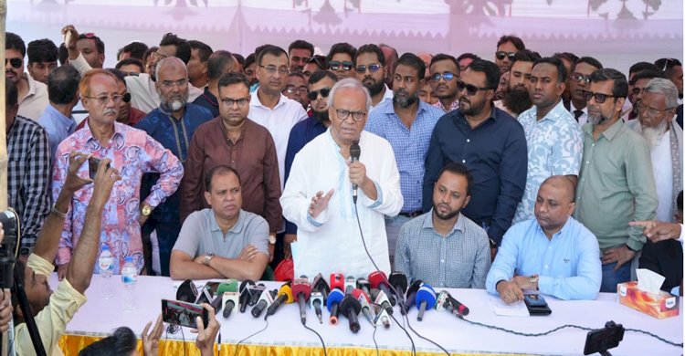 প্রবীণ আব্দুল গণি জমাদ্দার দম্পতির পাশে দাঁড়ালেন তারেক রহমান