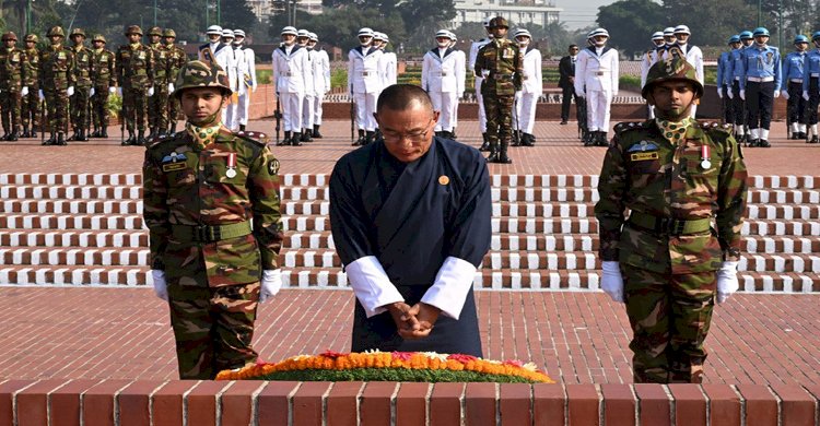 জাতীয় স্মৃতিসৌধে ভুটানের প্রধানমন্ত্রীর শ্রদ্ধা নিবেদন