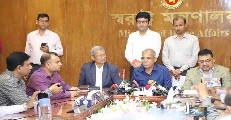 নির্বাচনের আগে আইনশৃঙ্খলা পরিস্থিতির অবনতির শঙ্কা নেই: স্বরাষ্ট্র উপদেষ্টা