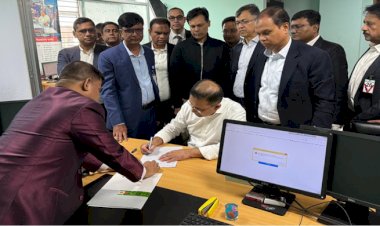 ৬০ বছর বয়সে ভোটার হলেন তারেক রহমান