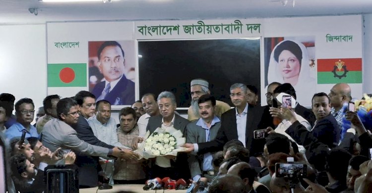 দল বিলুপ্ত করে বিএনপিতে যোগ দিলেন শাহাদাত হোসেন সেলিম